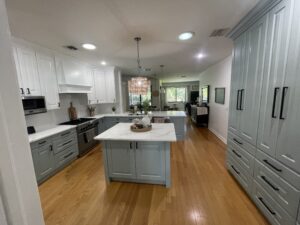 Ceiling-to-floor kitchen remodeling