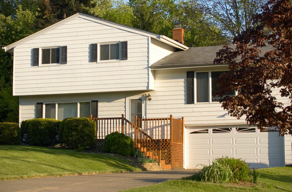 Why Choose Gemstar for Your New Providence Exterior House Painting?
